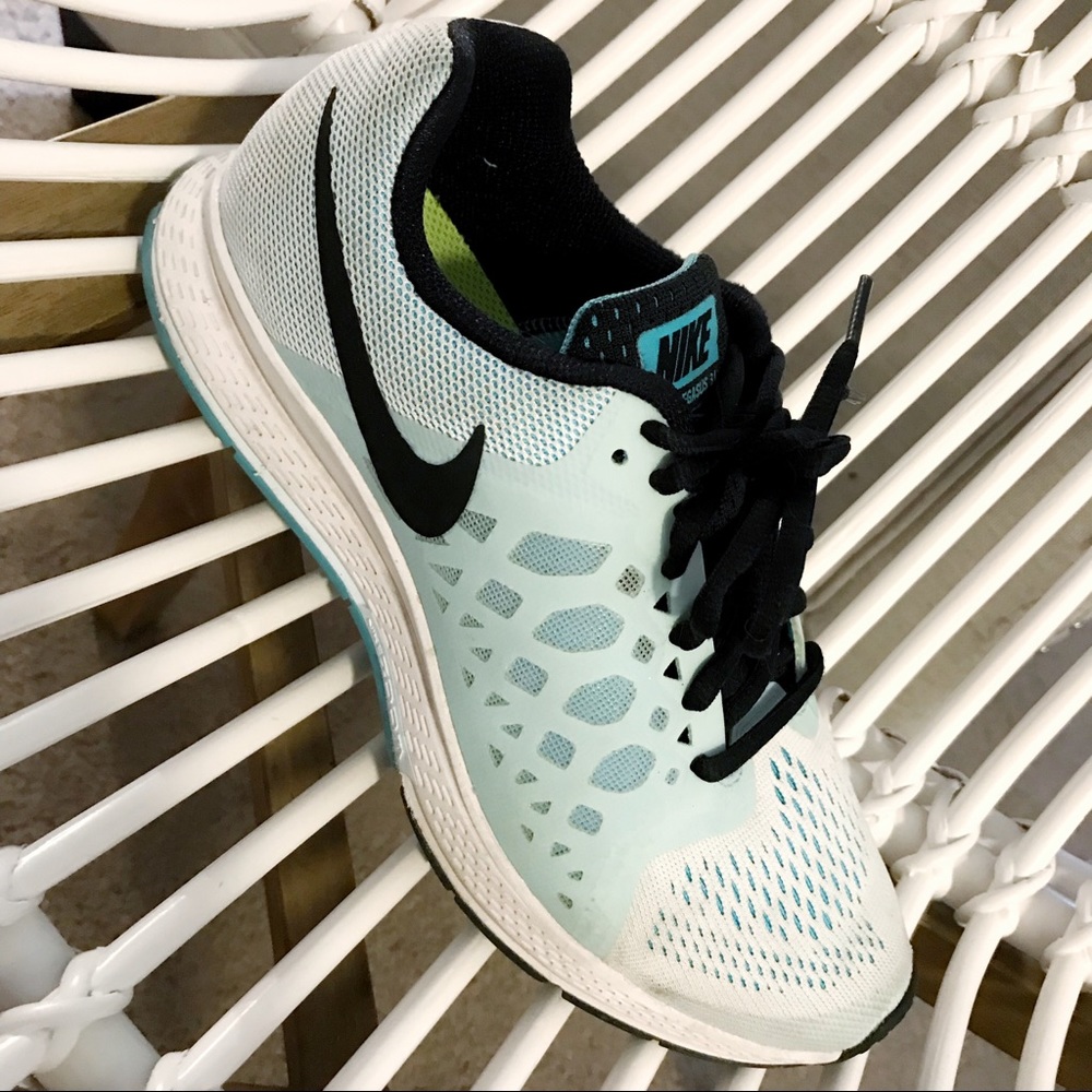 NIKE Zoom Pegasus Running/Gym/Workout Sneakers